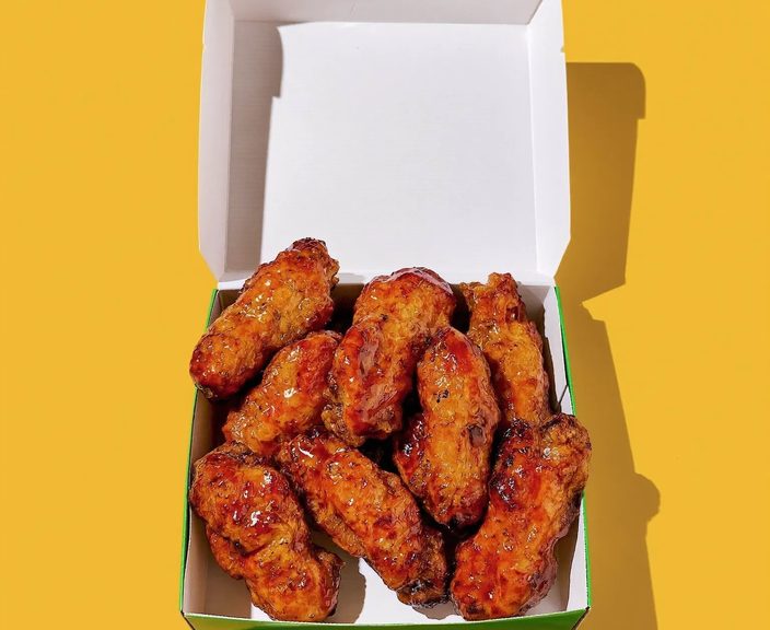A pile of crisp fried chicken wings